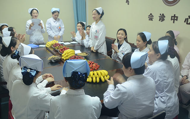【5.12护士节】北京西京中医医院举办茶话会白衣天使受表彰(图5)